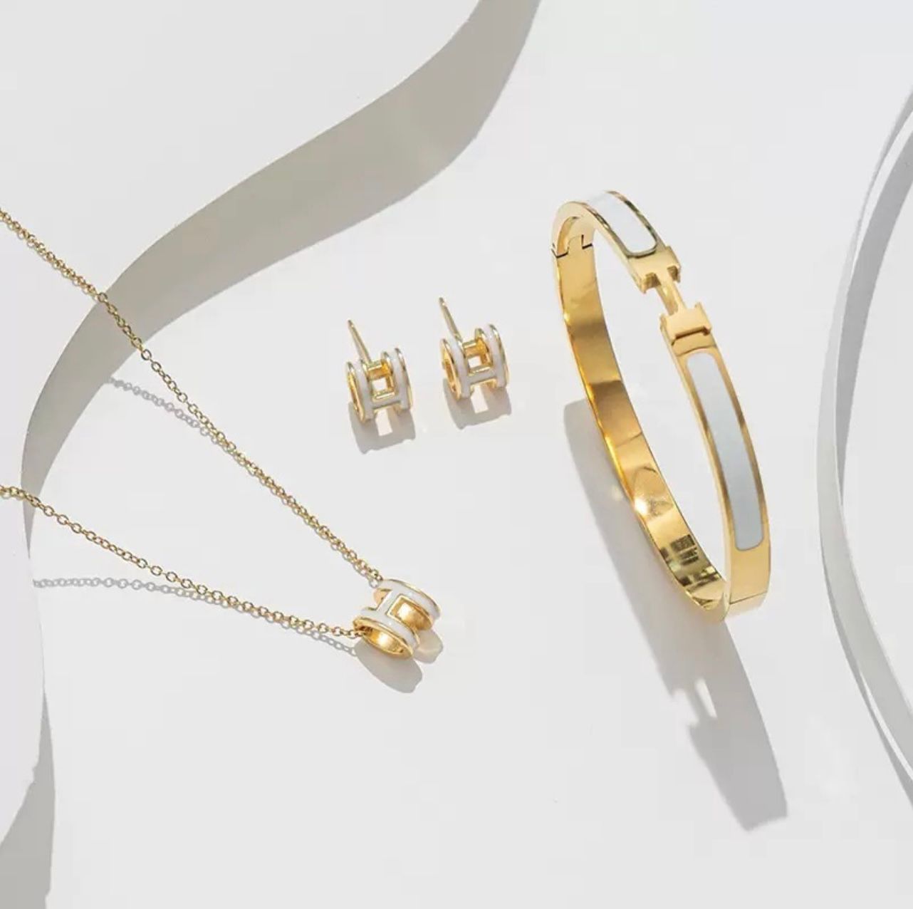 Elegance Enamel Jewelry Set