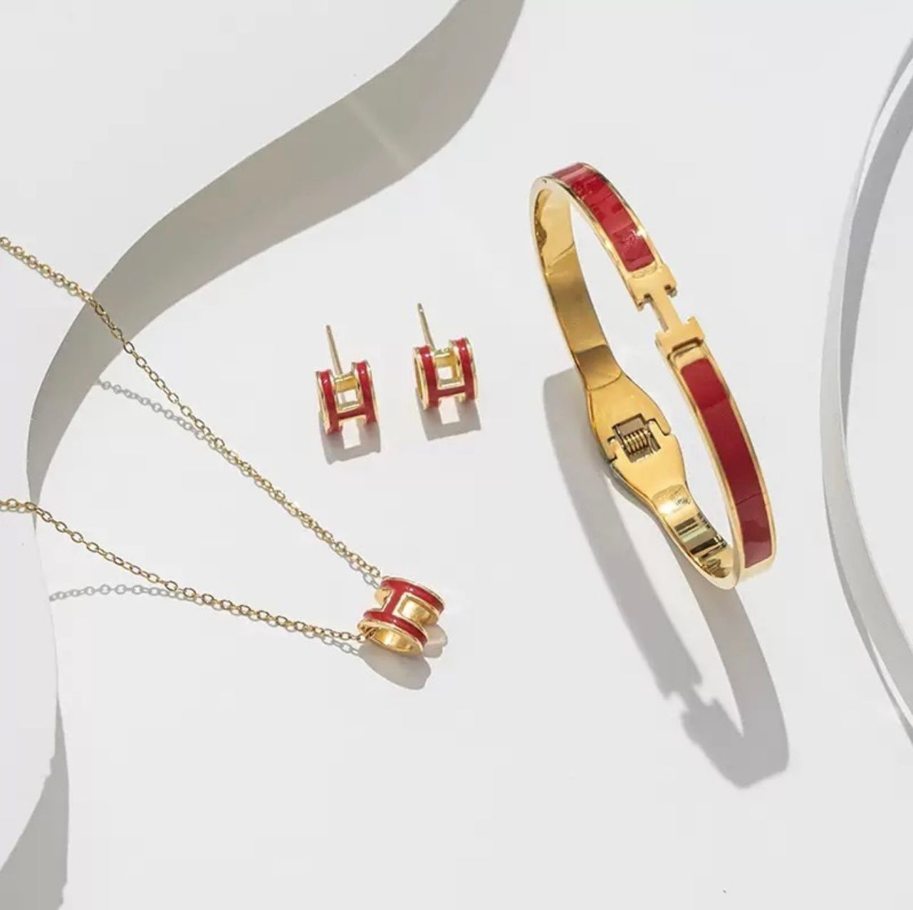 Elegance Enamel Jewelry Set