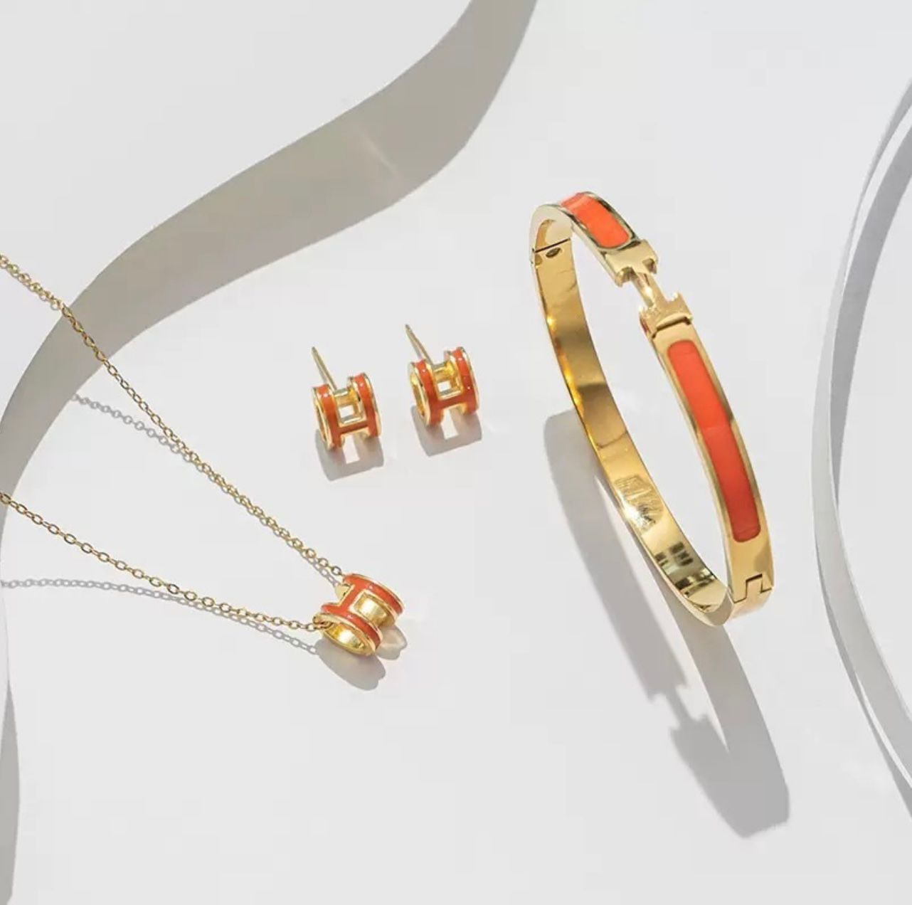 Elegance Enamel Jewelry Set