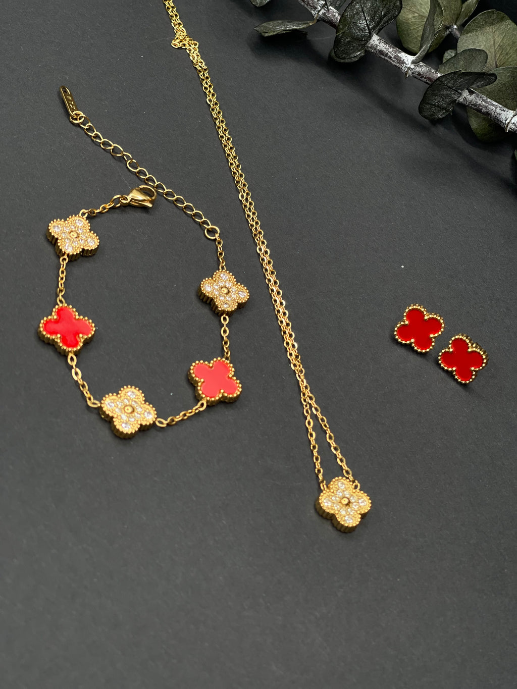 Elora Floral Clover Set