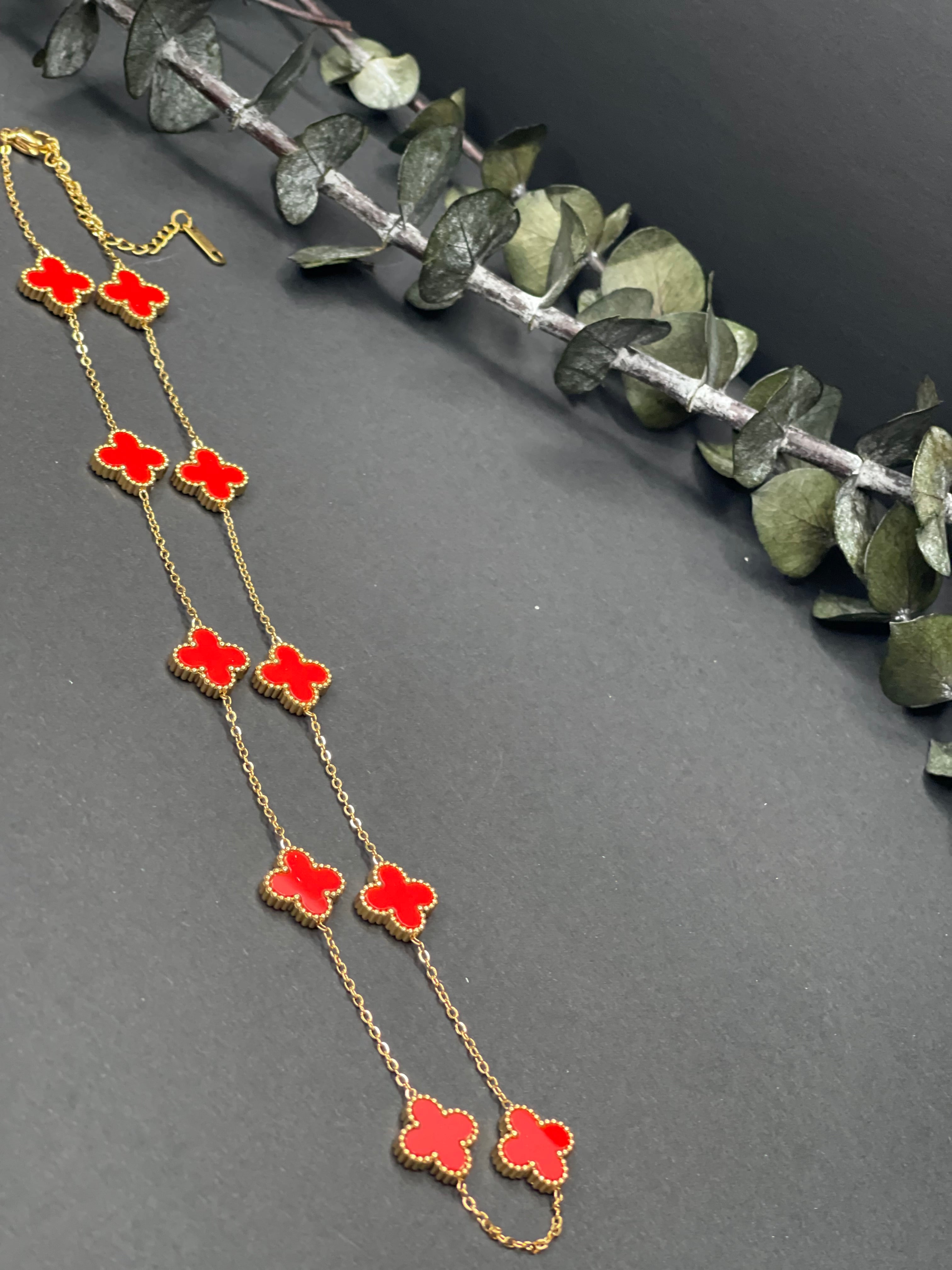 Elora Floral Clover Set